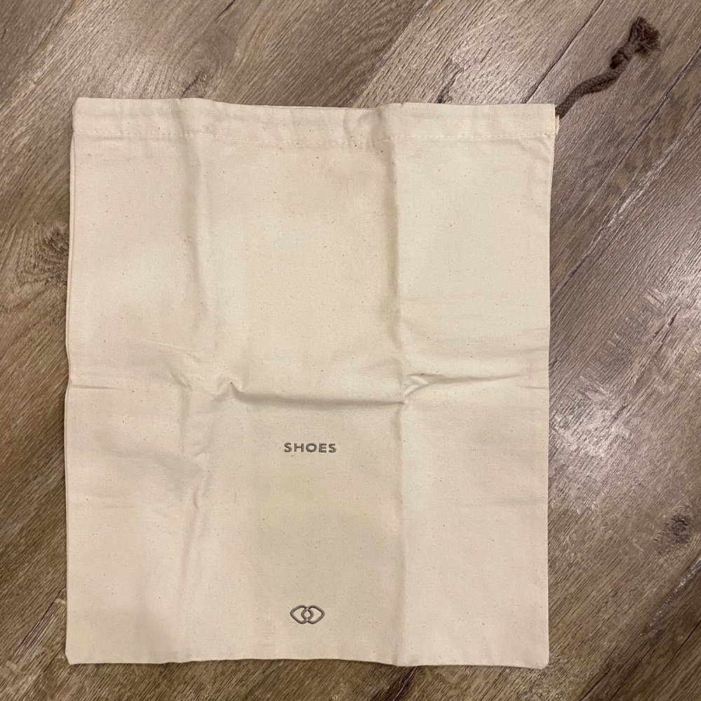 Travel duster bag for shoes